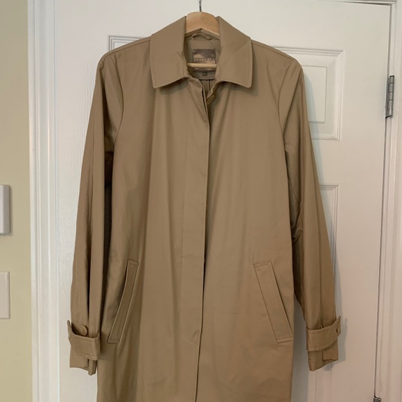 Lightweight coat - Picture 1 of 4